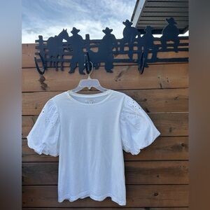 264.FRE ASSEMBLY Women's White T-Shirt with Embroidered Eyelet Short Sleeves.